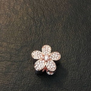 Authentic Pandora Dazzling Daisy, PANDORA Rose Charm Bead 781480Cz