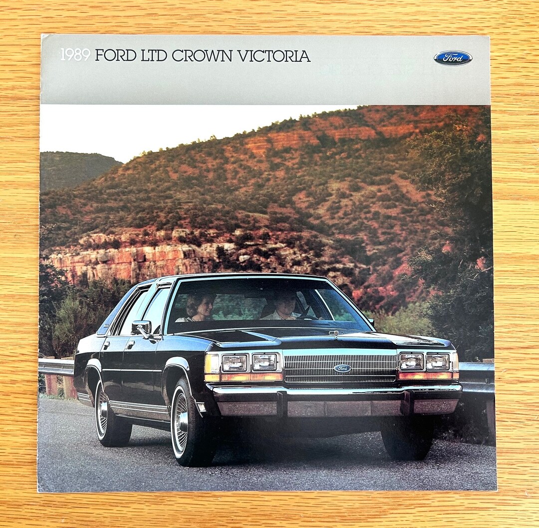 1989 Ford LTD - Crown Victoria LX / 4 Door / 2 Door / Crown