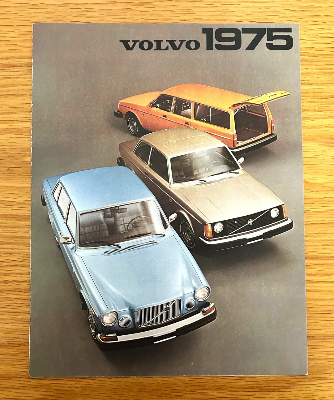 1975-volvo-164-series-volvo-240-series-original-dealer-showroom-sales