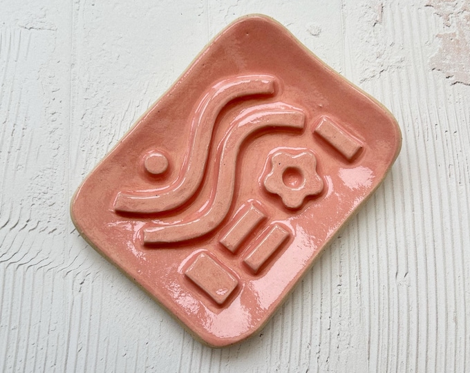 Soap dish with pink glaze