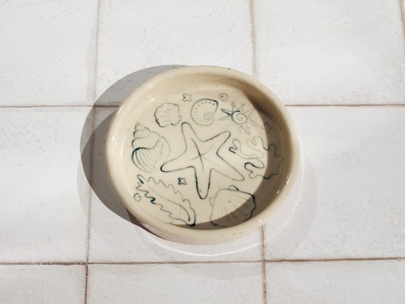 Hand-Painted Sea Shell Illustration Stoneware Tray: Handmade Ceramic Trinket Dish