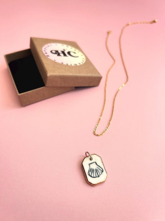 Shell Pendant With Gold Lustre Edge – Handmade Ceramic Seashell Pendant