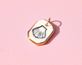 Shell Pendant With Gold Lustre – Handmade Ceramic Seashell Pendant – Nautical Beach Charm for Necklace