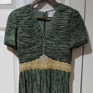 Vintage 90s, Mary McFadden emerald green gown, couture gown, McFadden Couture, size small, fortuny pleats, MINT condition