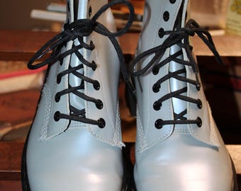 Vintage Doc Marten pearlescent gray boots, made in England, UK 7 US women 9 US men 8