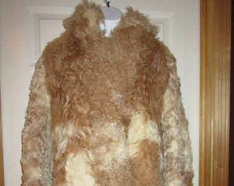 VENTE, vintage, années 70, agneau mongol, agneau bouclé, agneau tibétain, veste, hippie, bohème, petit, fourrures Graggs de Wichita, fourrure vintage