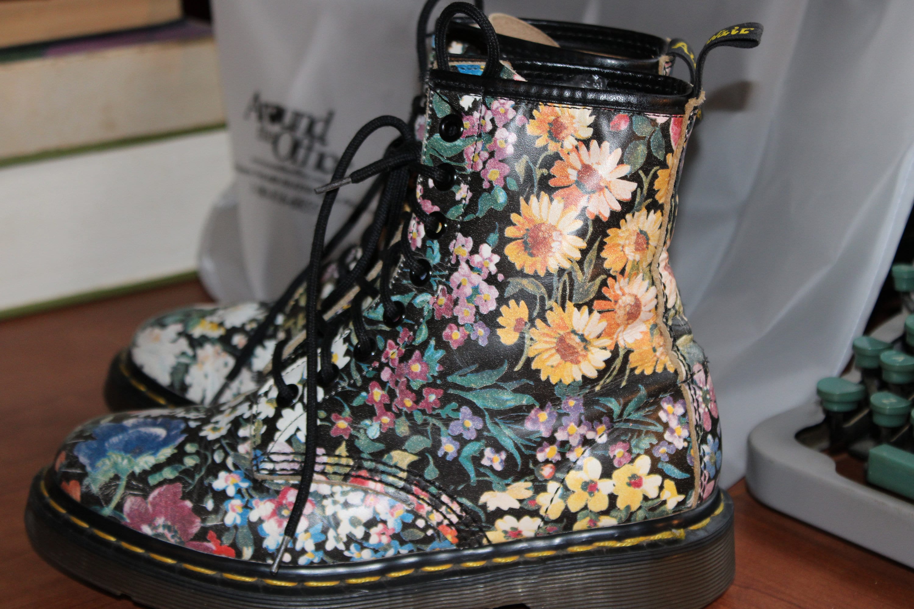 Sienna miller dr martens sale