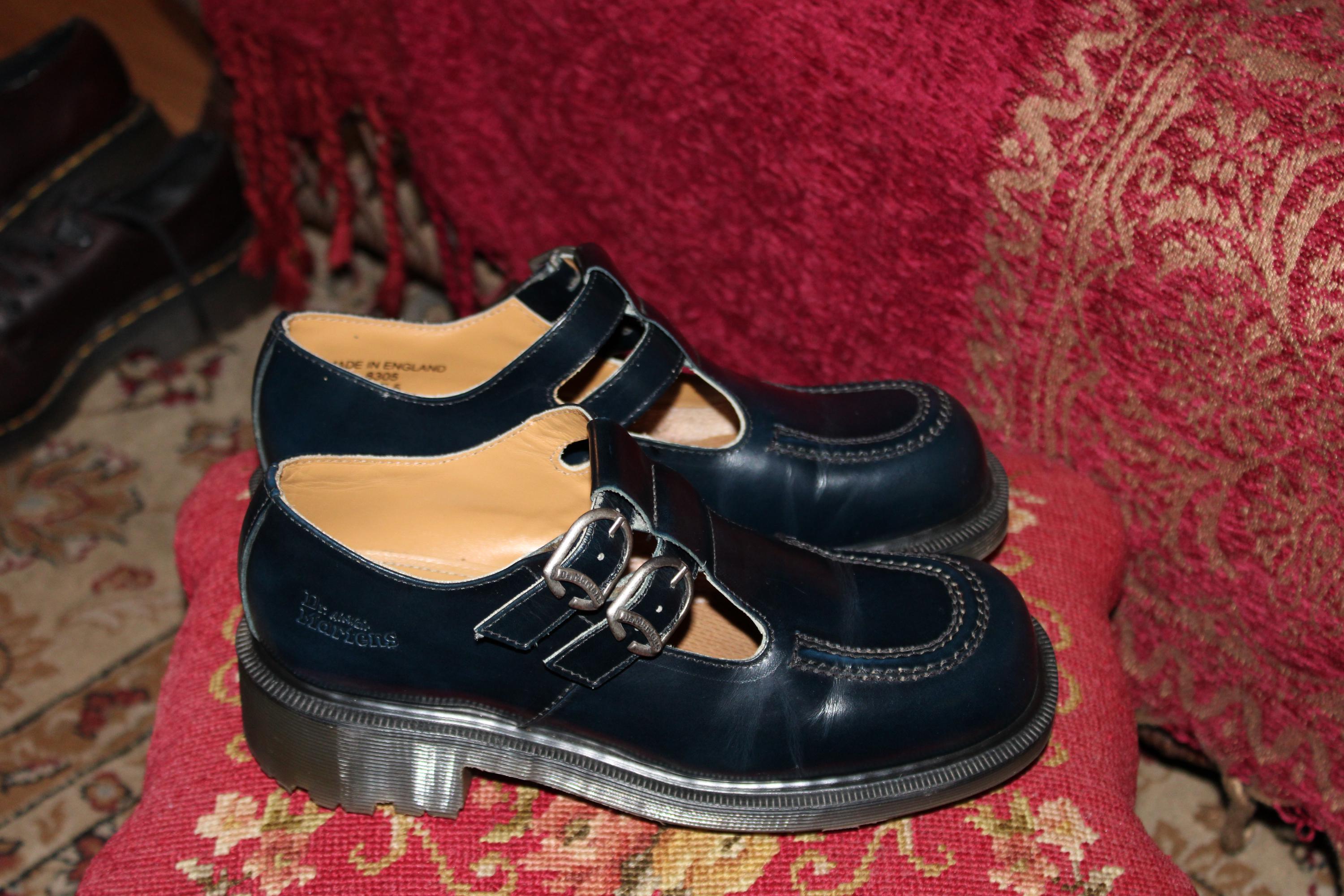 Men’s 90s Vintage Doc Martin Buckle shoe 90s Dr. Martens w buckle and steel toe – J  main image 4