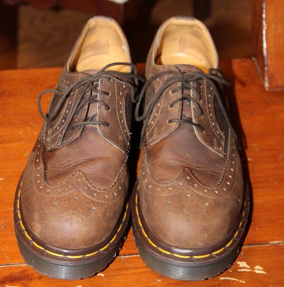 Vintage Doc Marten Brown Wing Tip Oxfords, Made in England  display picture 2