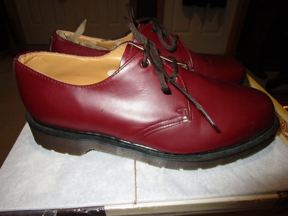 Vintage Doc Marten, red oxfords, red shoes, size … - image 2