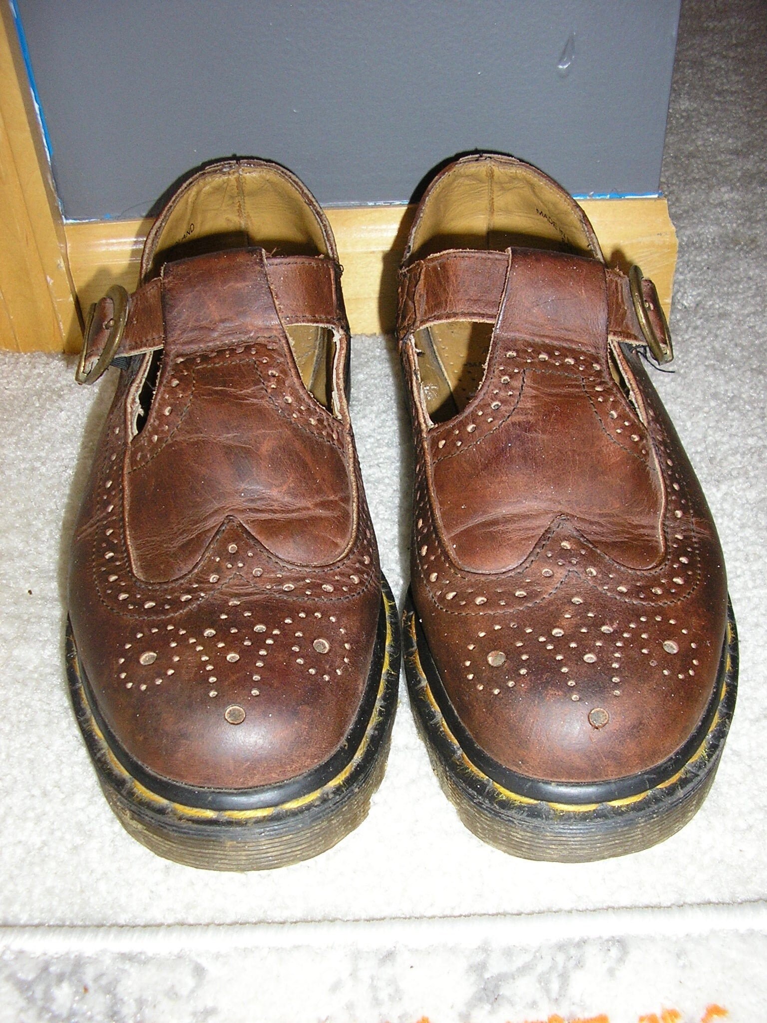t strap doc martens