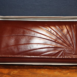 Vintage leather fold over wallet, brown NIB, new, embossed, made in Columbia