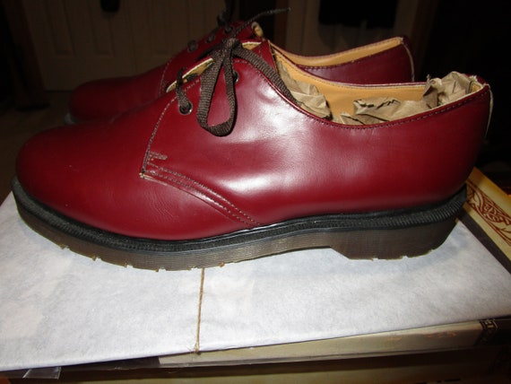 Vintage Doc Marten, red oxfords, red shoes, size … - image 4