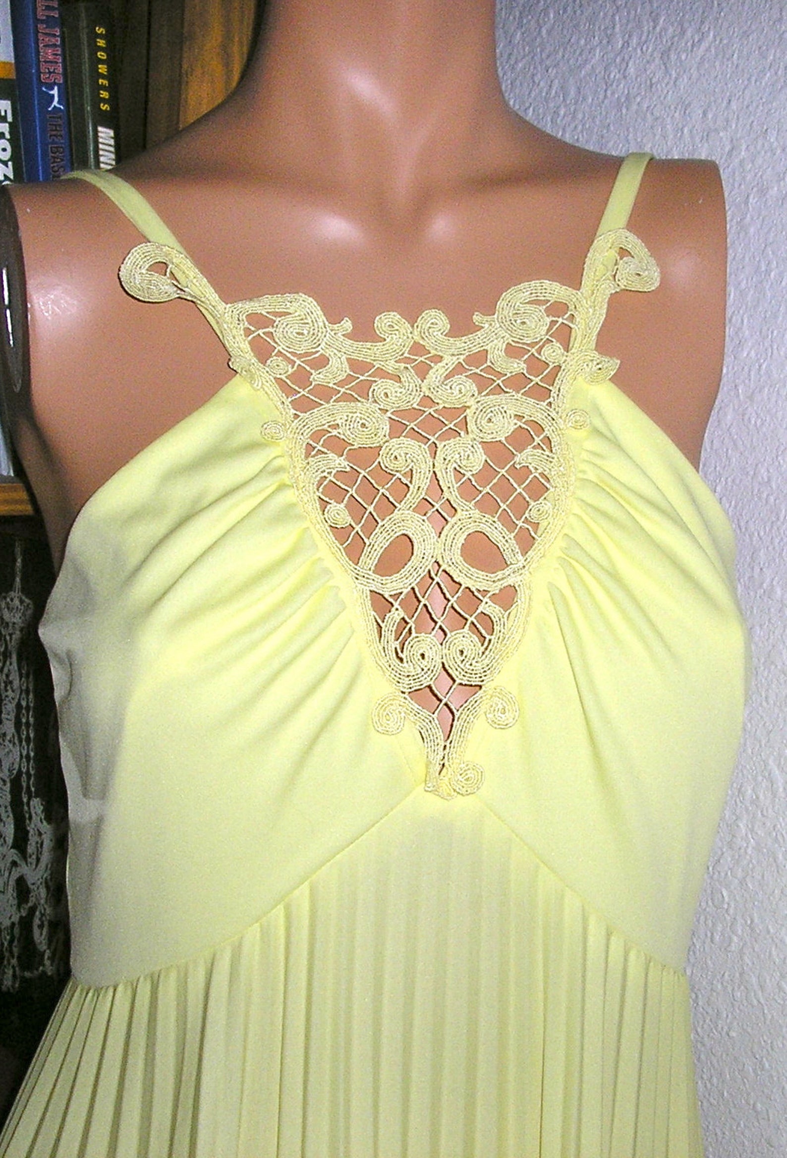 SALE Vintage 70s, Yellow Pleated Maxi Dress, Gown, Lace, Medium, MINT ...