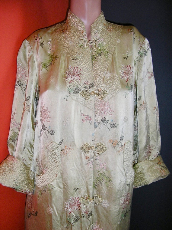 SALE, vintage silk, embroidered, oriental robe, f… - image 2
