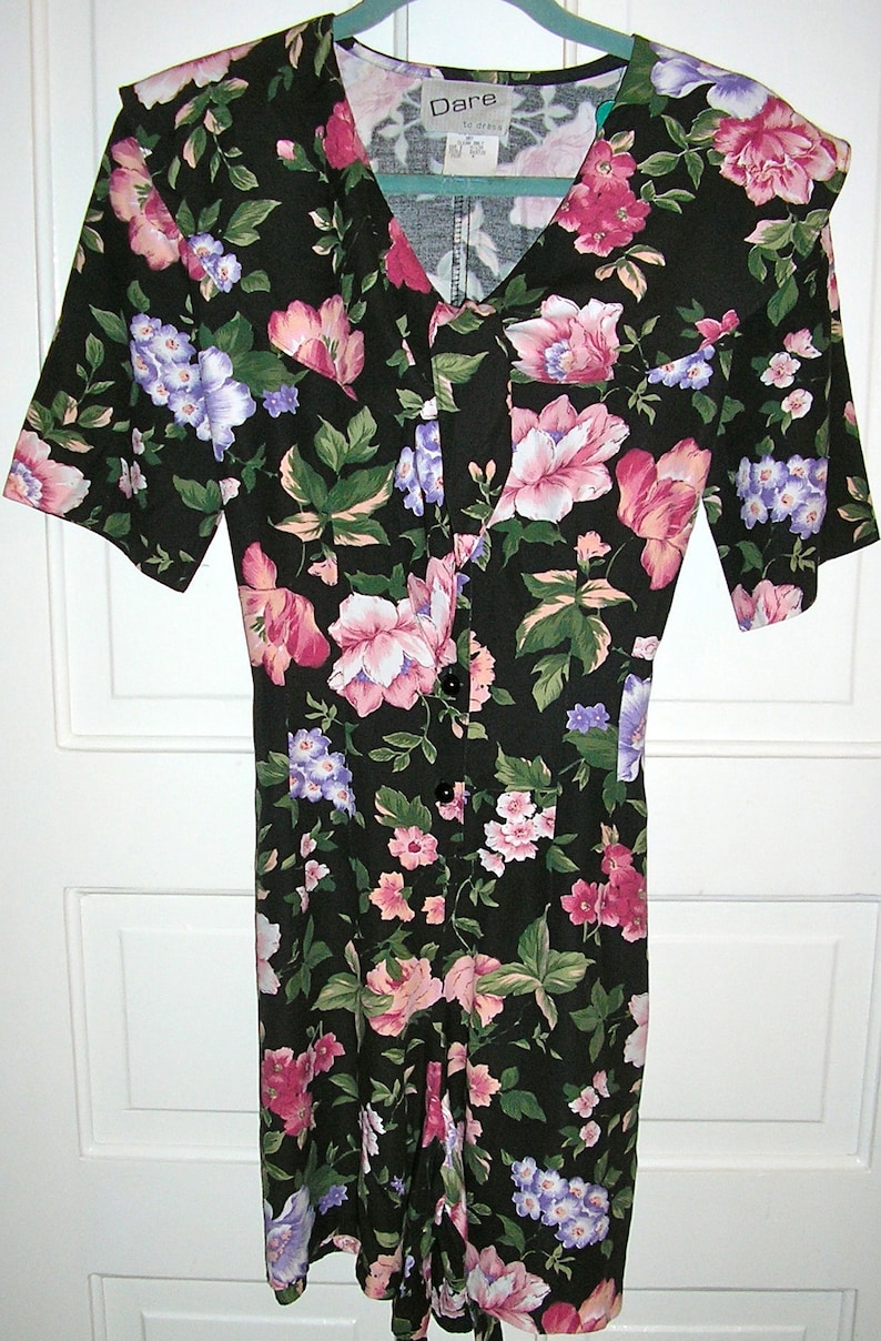 dark floral print sailor collar Vintage 90s floral romper shorts back tie shorts jumpsuit size 9 MINT
