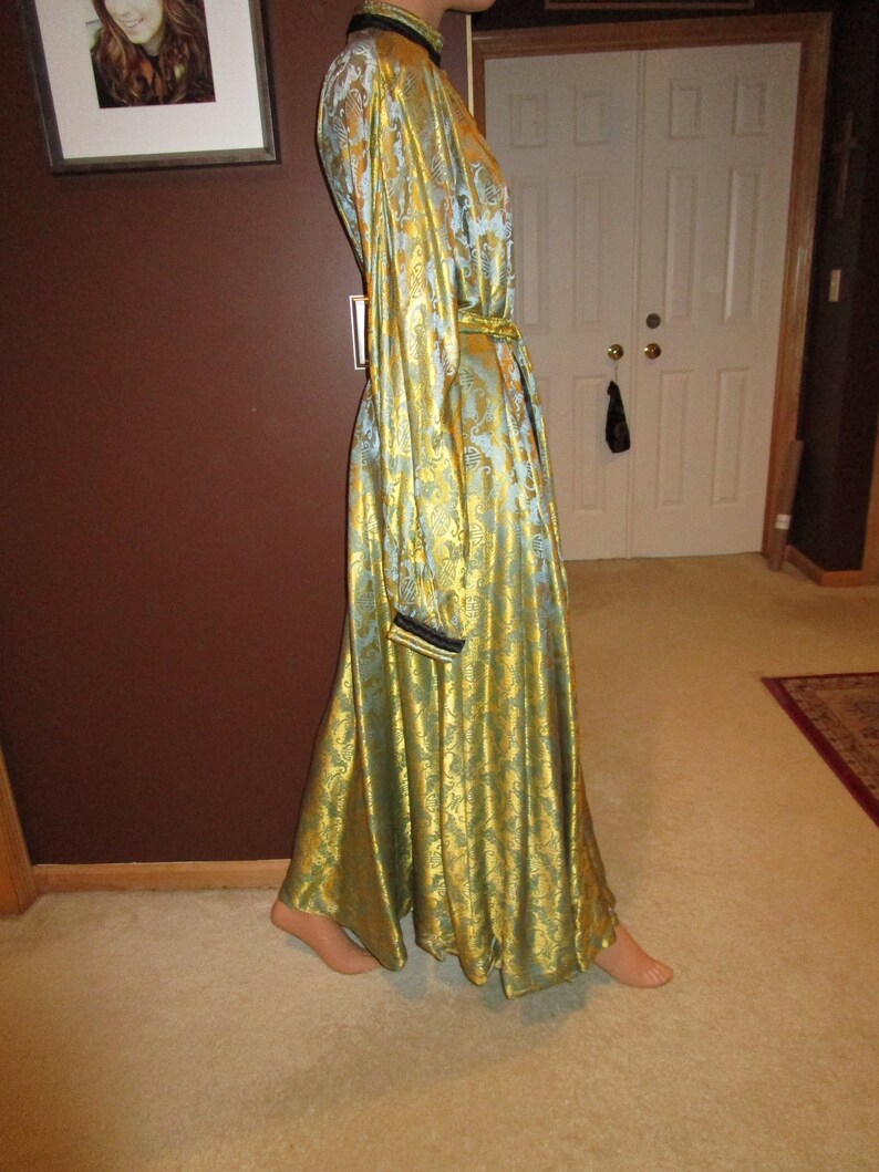 robe Dynasty teal 16 silk kimono made in Hong Kong silk kimono Vintage 60s silk robe gold
