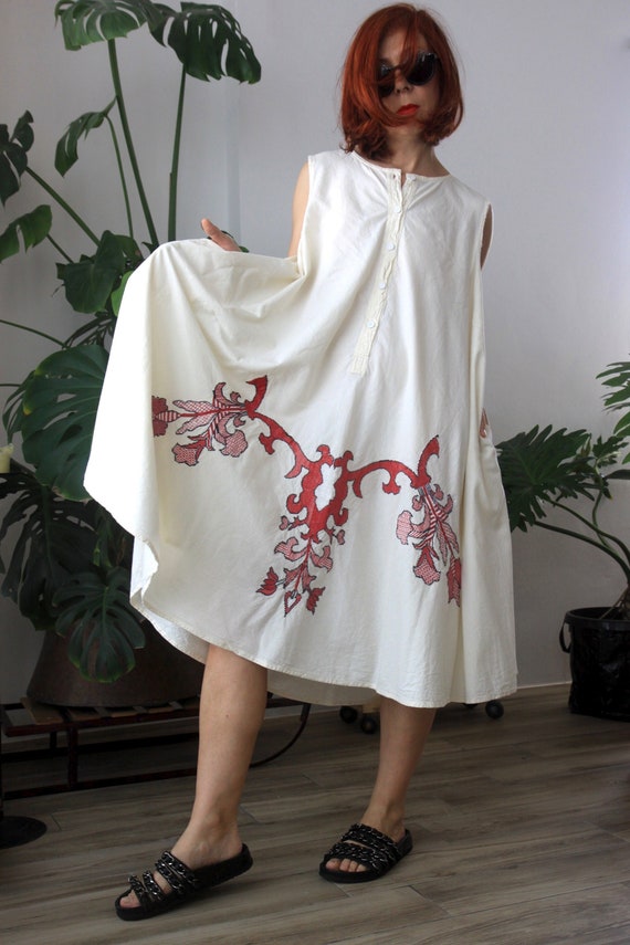 Peasant linen embroidered dress Vintage ethnic su… - image 1