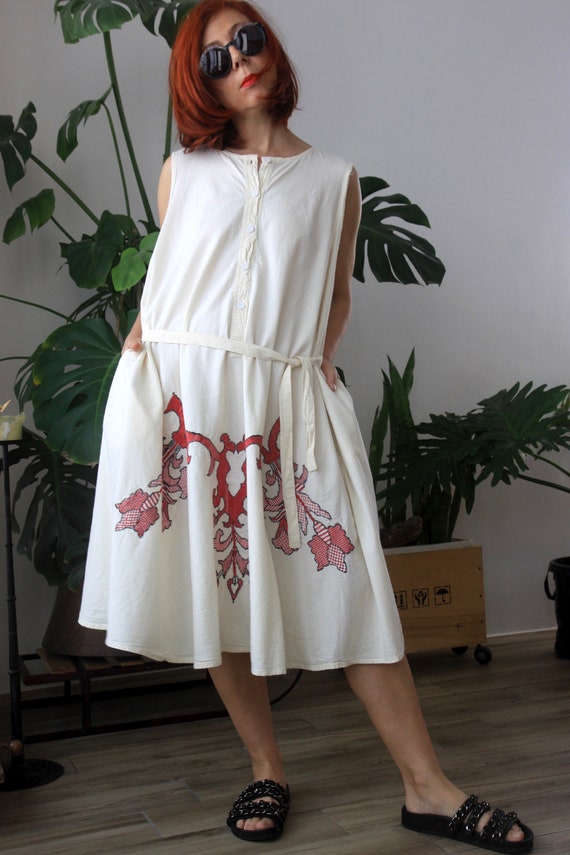 Peasant linen embroidered dress Vintage ethnic su… - image 5