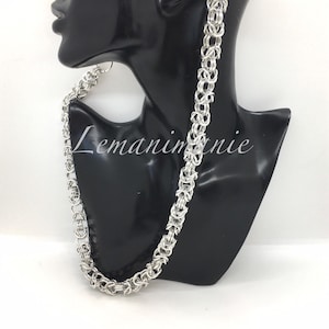 Large aluminum chainmail chain