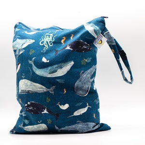 Whale Wet Bag in Four Sizes zdjęcie 1