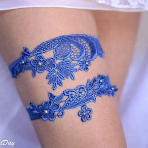 Brautpartygeschenk blaue Spitze, die etwas blaues Geschenk ist, Brautspitze, Strumpfband, das königsblaue Hochzeitskleidung hält Strumpfband Zubehör