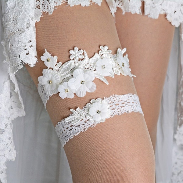 3D off white satin flower appliques bridal cristal garter set for wedding white lace bridal garter boho brides party toss garter white lace