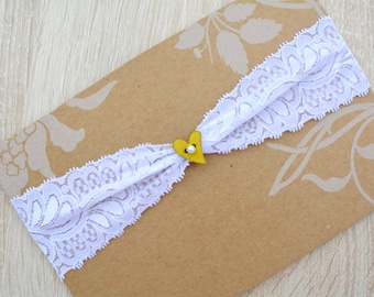 Wedding Gift Yellow Heart Wedding Garter, White Yellow Toss Garter, Prom Keepsake Garter, Wedding Garter, Bridal Garter White Lace Garter