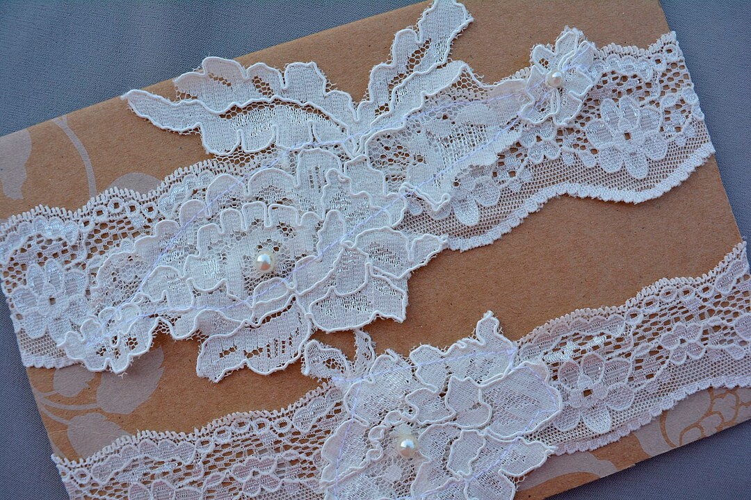 Garter Set Ivory Wedding Bridal Garter Belt, Ivory Lace Wedding Gift