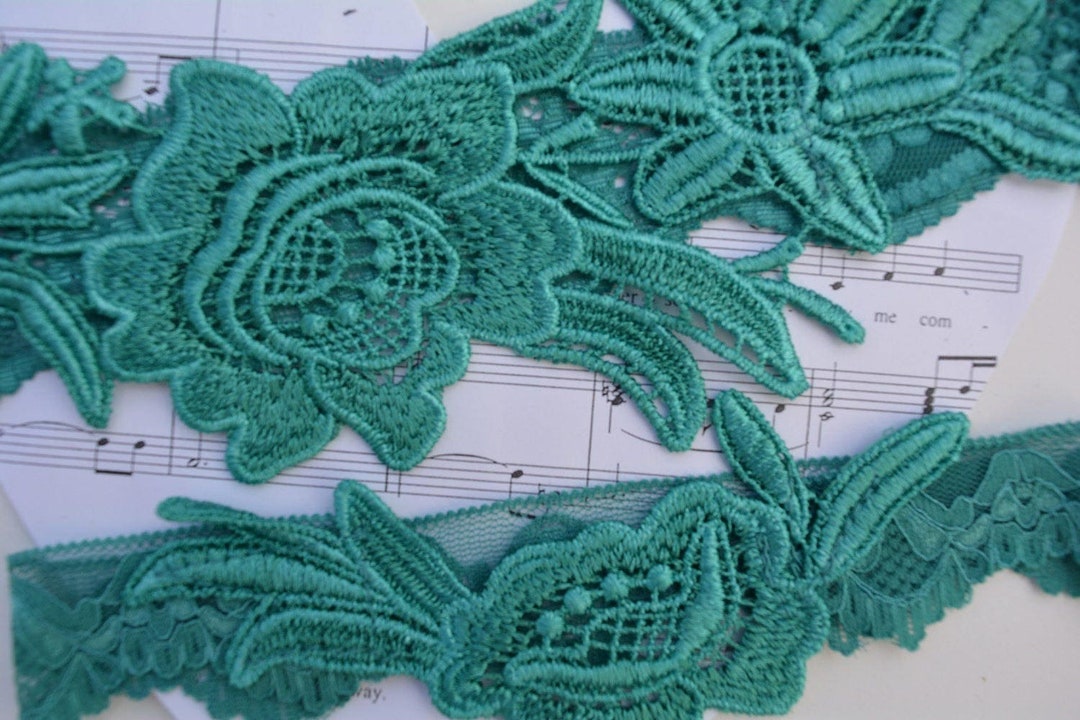 Emerald Teal Green Garter for Brides, Chic Bridal Garter Set, Lace