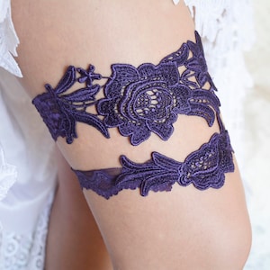 Toss garter and keep dark purple garter set purple wedding garter, lace wedding garter, dark purple garter bridal garter set handmade garter