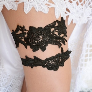 Black lace wedding garter set gifts for brides bridal garter black flower lace garter black bridal gift handmade wedding bridal accessories