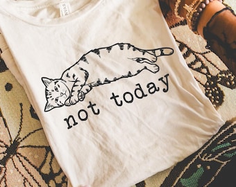 Funny Cat T-Shirt | Cute Cat Tee | Vintage 90s Style Cat Shirt | Funny Graphic Tee | Weird Cat Lover Gift | Retro Cat Top | Silly Animal Shi