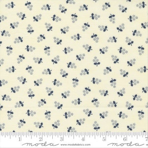 Garden Gatherings by Primitive Gatherings for Moda Fabrics, 100 % High Quality Cotton Quilting Fabric, Product No. 49172 13 Hydrangea