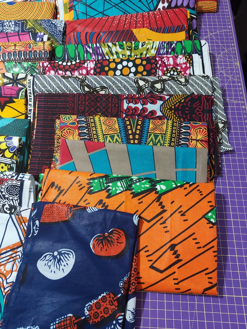 Pacchetto di tessuti africani, pacchetto di scarti di tessuto Ankara, piccoli pezzi di scarto, 24 pezzi di scarti di tessuto casuali, per artigianato, collage, consegna nel Regno Unito immagine 7