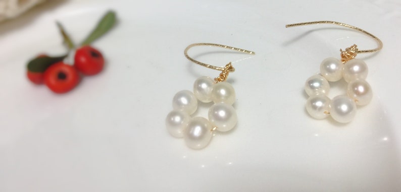 14K Gold filled pearl earring \uff0cnatural freshwater Pearl earring \uff0cwedding jewelry \uff0cwire wrap earrin \uff0celegant earring \uff0cdangle earring