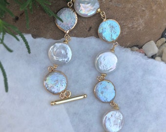 High quality luster genuine multiple-color baroque large coin pearl bracelet. dainty pearl bracelet. Vintage pearl bracelet. Gift for her.