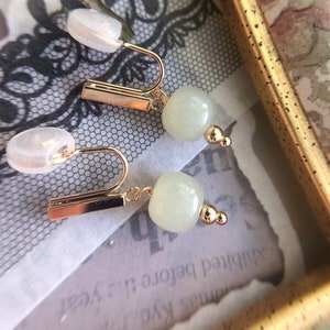 Natural Hetian Jade clip-on drop earring ，no pain Jade ear clip，comfortable non pierced ear clip ，minimalist earring ，elegant earring