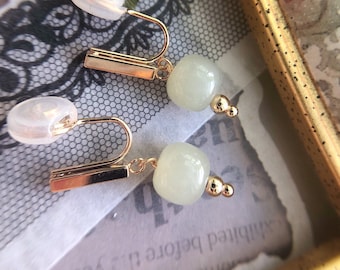 Natural Hetian Jade clip-on drop earring ，no pain Jade ear clip，comfortable non pierced ear clip ，minimalist earring ，elegant earring