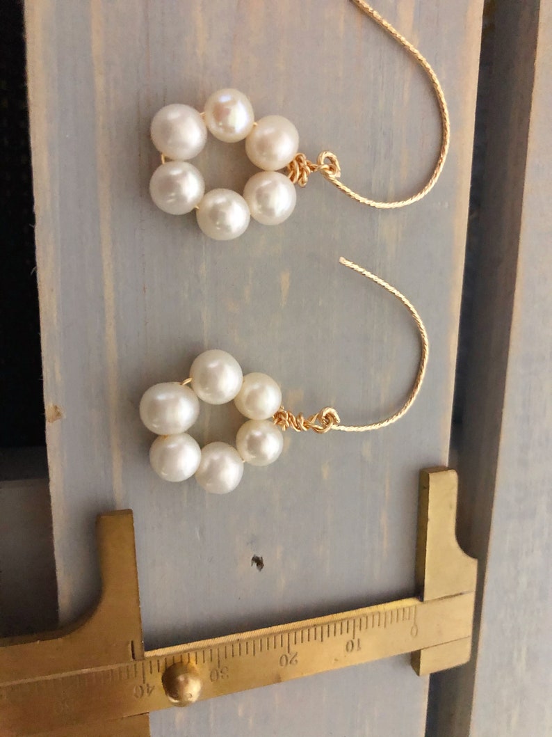 14K Gold filled pearl earring \uff0cnatural freshwater Pearl earring \uff0cwedding jewelry \uff0cwire wrap earrin \uff0celegant earring \uff0cdangle earring