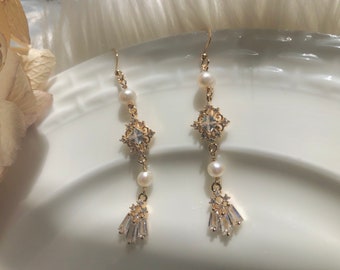 Victoria style elegant genuine pearl dainty earring. delicate zircon earring. France style design Swarovski earring. Wedding earring