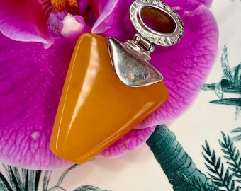 Handmade Yellow Amber Pendant with horn, Ag925 silver-tone frame, Trone shape. Gemstone