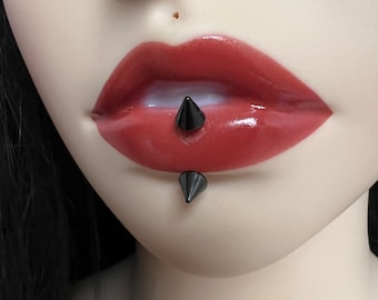 Surgical Steel Labret Piercing Jewelry , lips piercing with spike - Lip Ring - vertical labret piercing