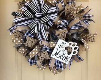 Cat Lovers wreath , choice of 2 signs,