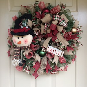 Rustic Plush Snowman Wreath: Winter Door Decor