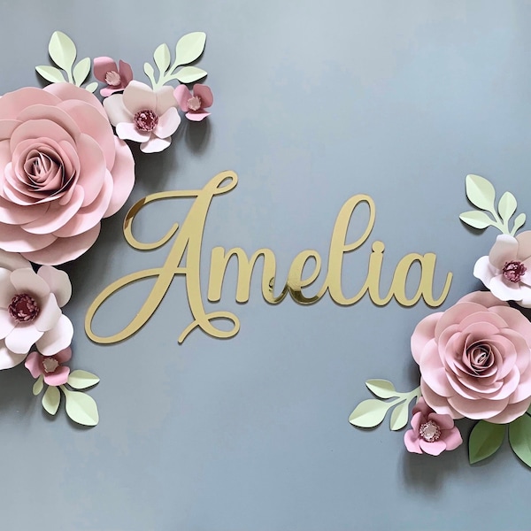Conjunto de decoración infantil con flores de papel: Letrero dorado con nombre, Flores para bebé niña