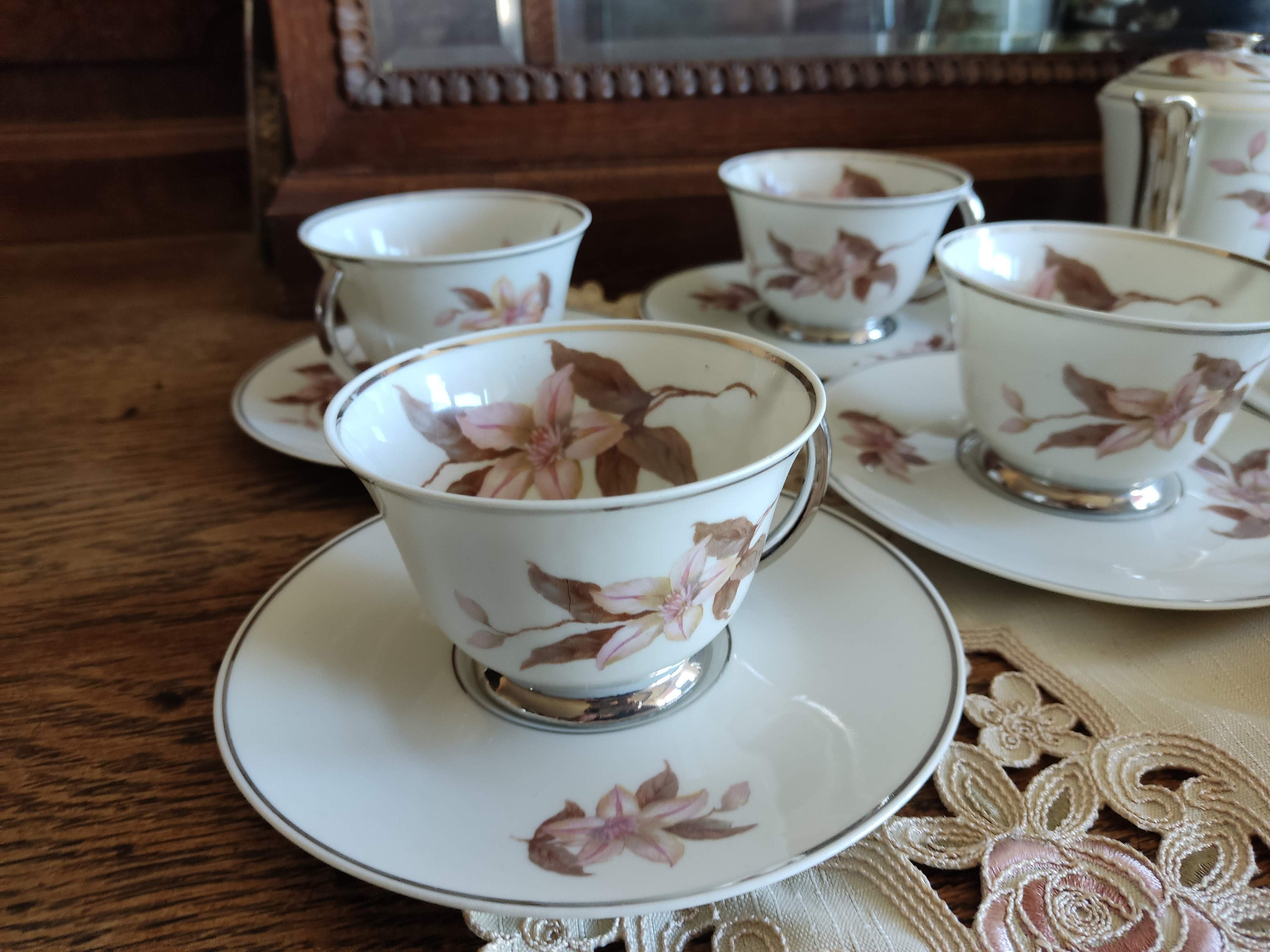 Vintage Art Deco French Limoges Porcelain 33 Pieces Tea Set