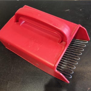 Vintage Sweden Metal Plastic Hand-Held Picking Berry Picker TOOL HARVESTER / MV Forsheda Plastic Berry Picker
