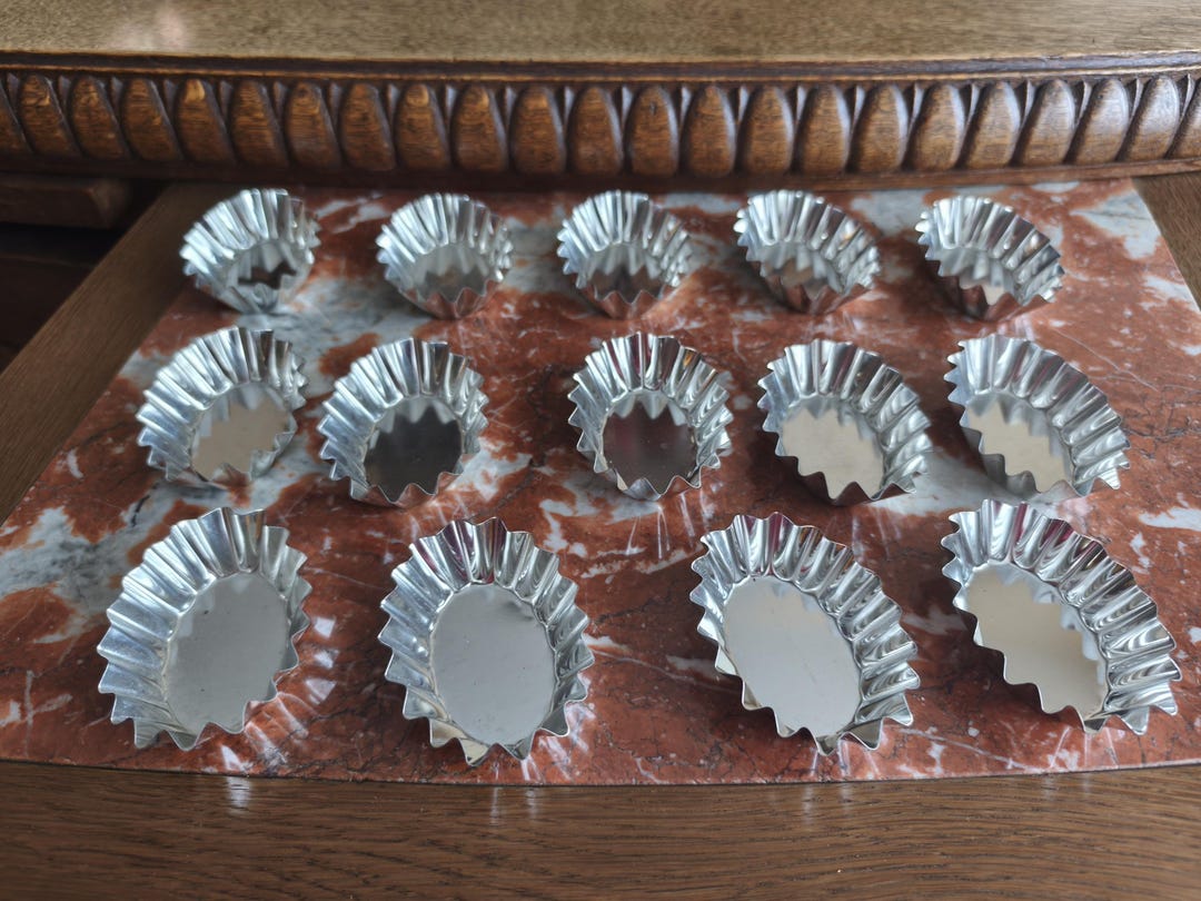 Set of 14 Vintage Oval Metal Tart Molds Fluted Pastry Shell Forms Retro ...