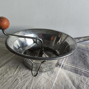 Moulin Legumes - Etsy